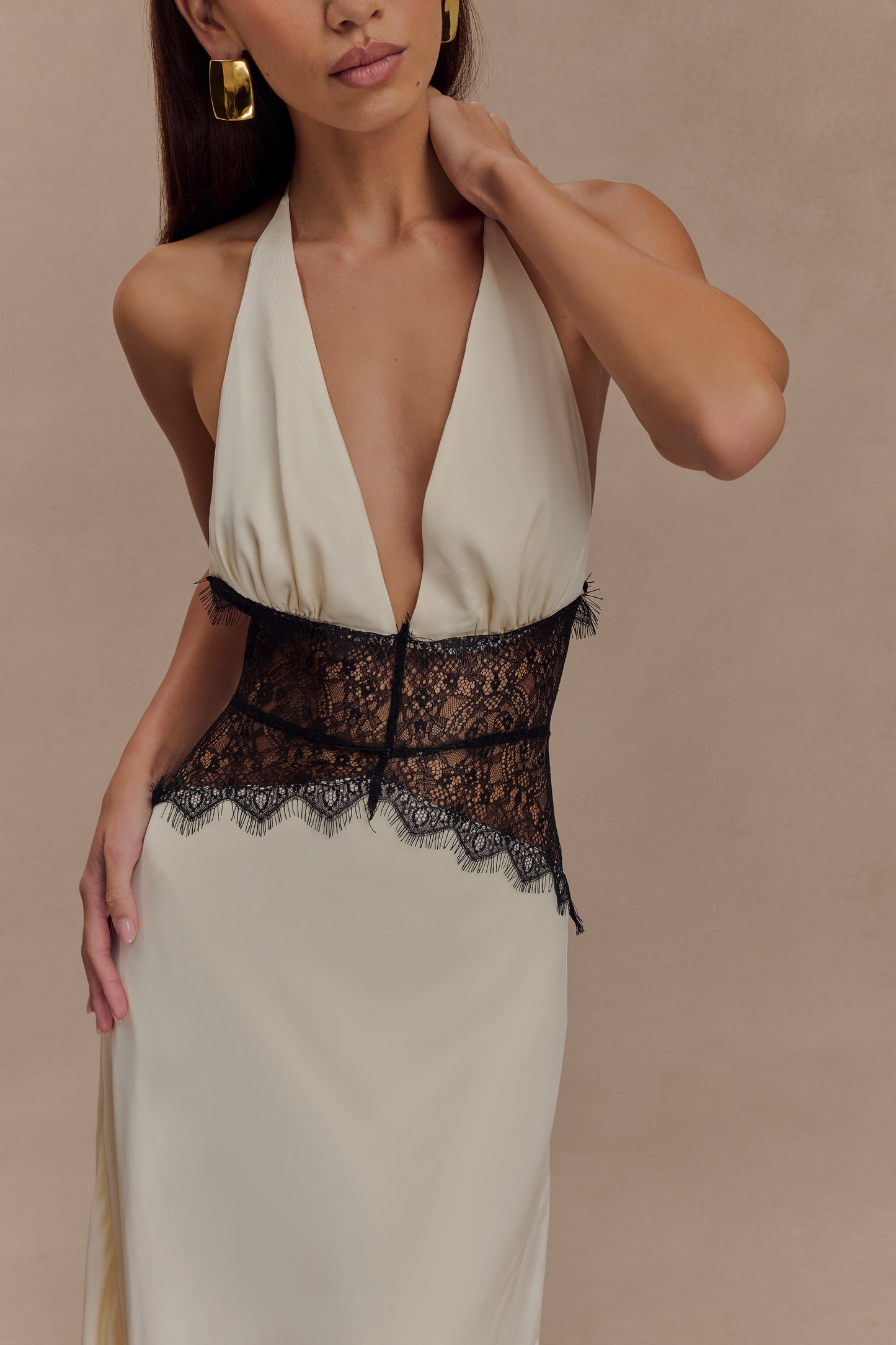 Aurelya – Flowy Maxi Dress