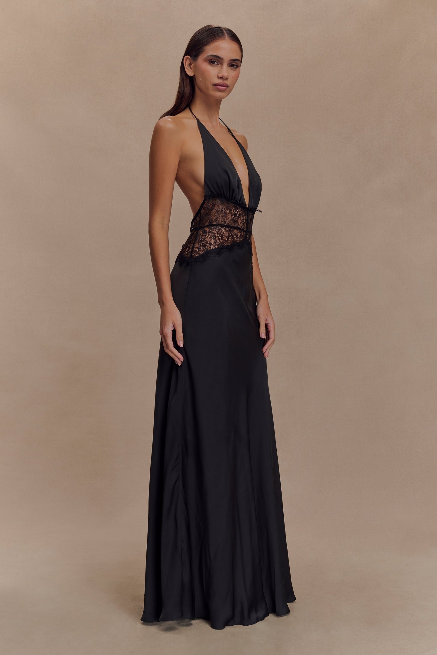 Noiréa – Lace and Satin Dress