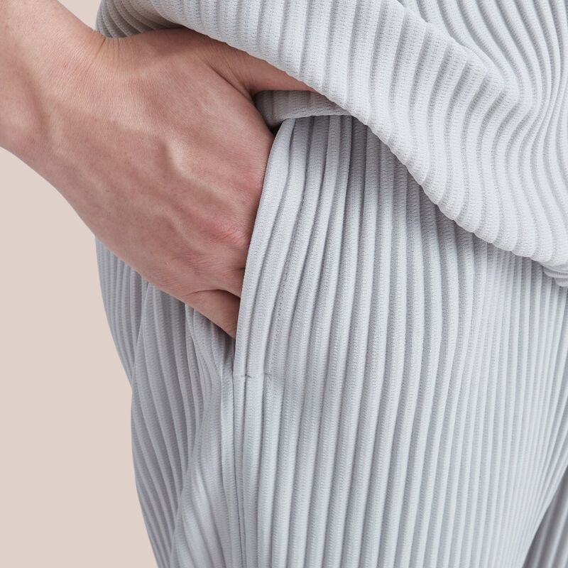 EVAN | Light Pleated Trousers
