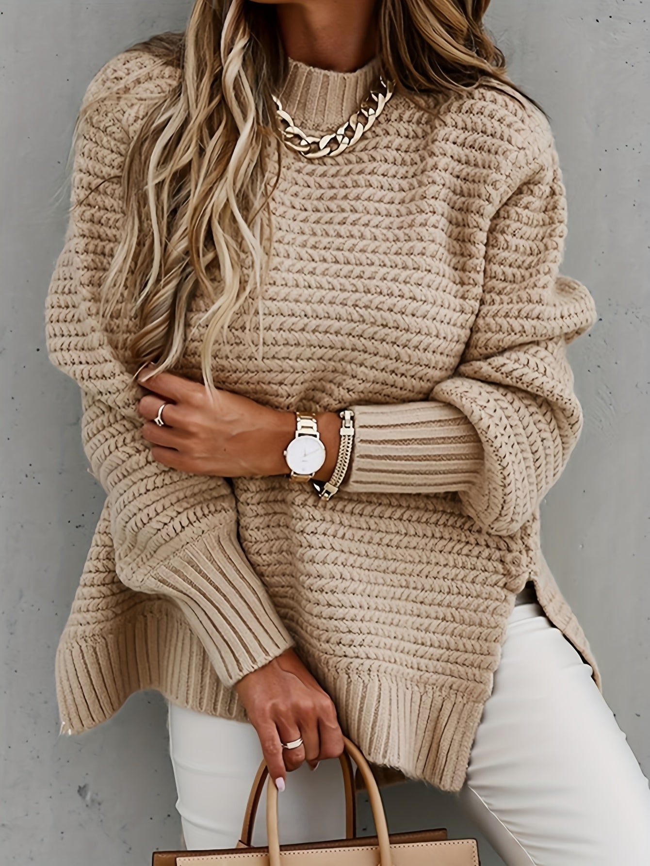 Maya | Elegant Split Jumper