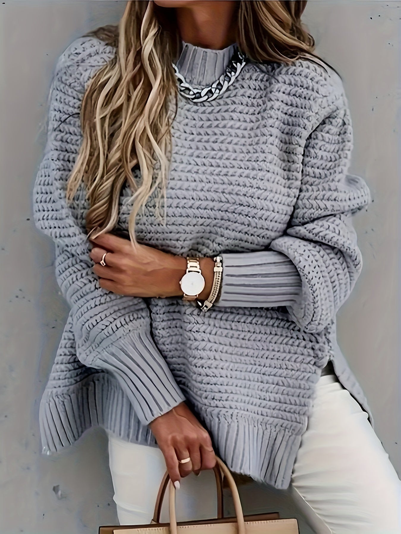 Maya | Elegant Split Jumper