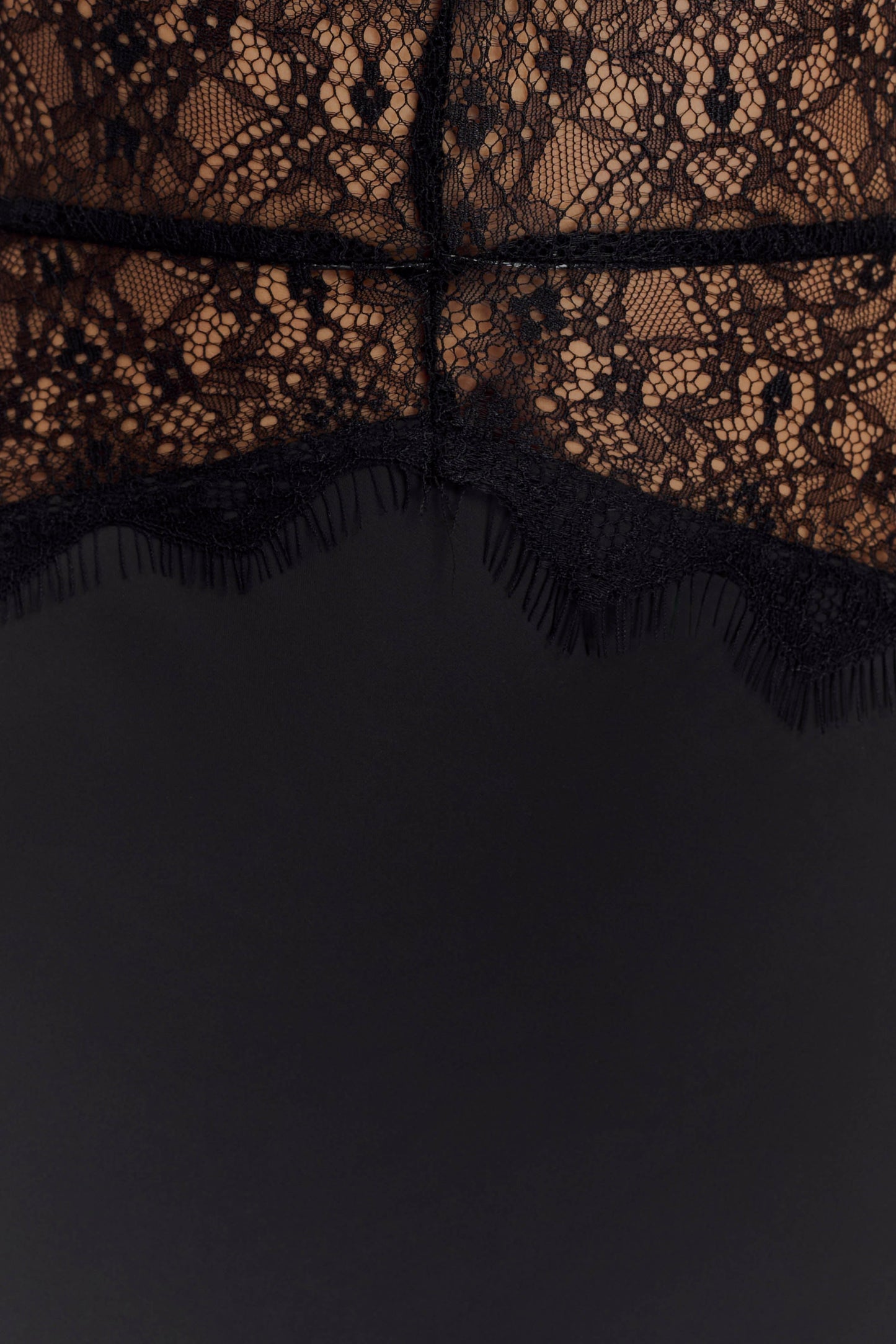 Noiréa – Lace and Satin Dress