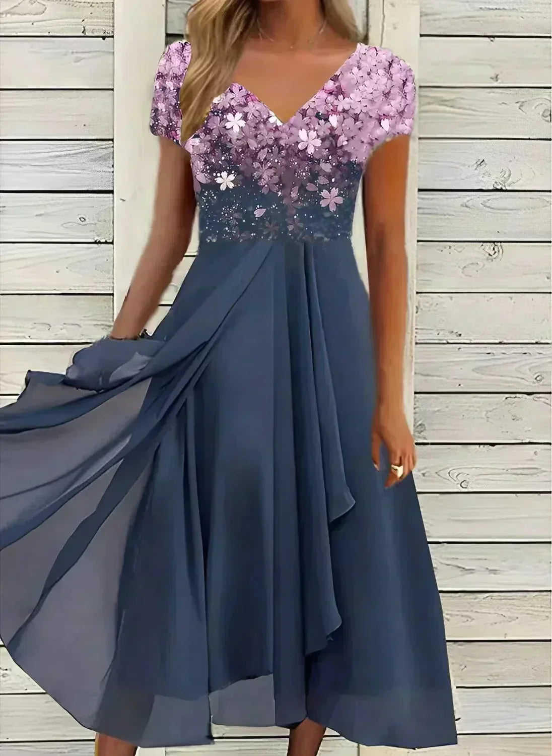 Vivara – Elegant Midi Dress