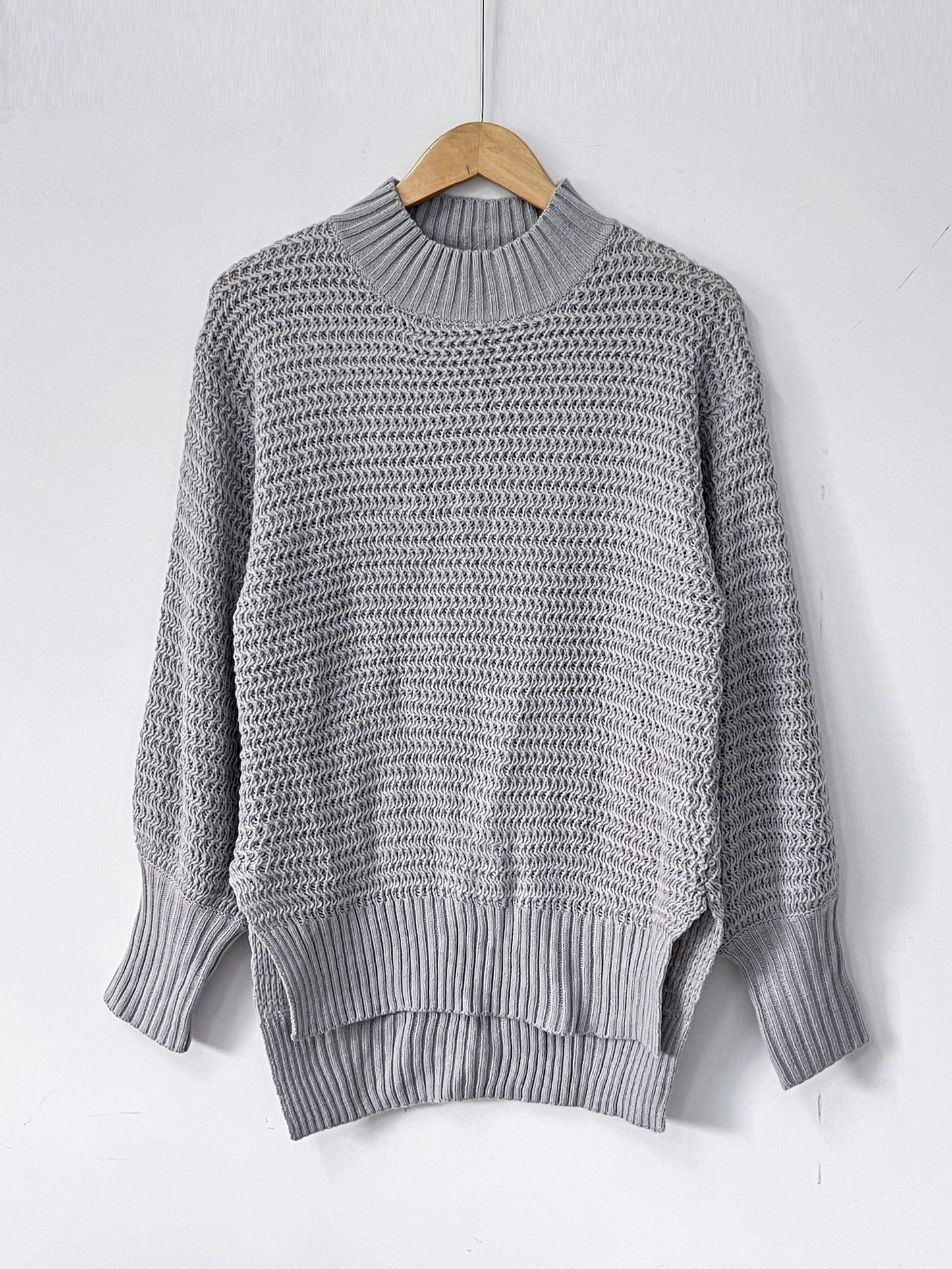 Maya | Elegant Split Jumper