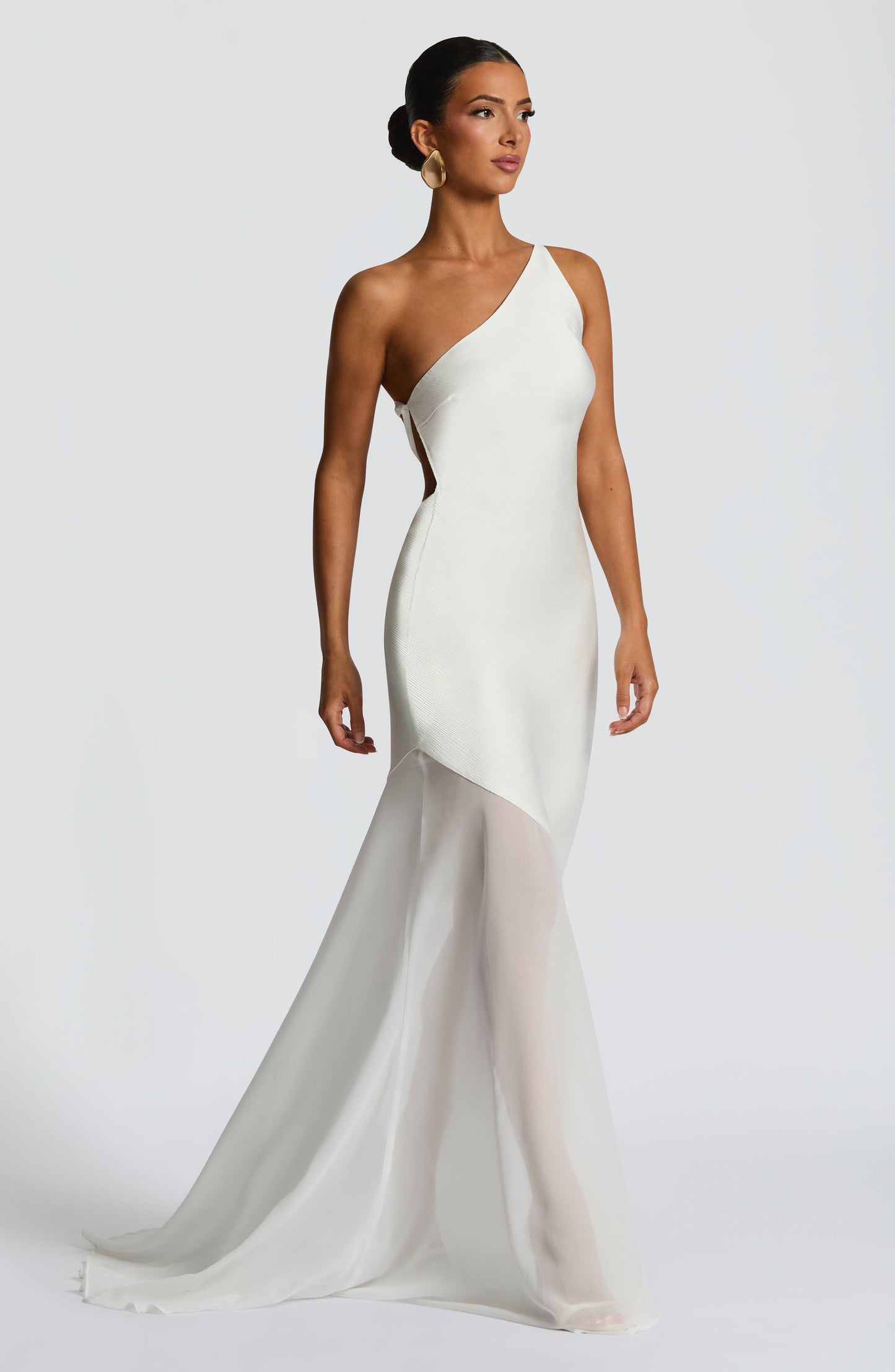 Vionna – One-Shoulder Mesh Gown