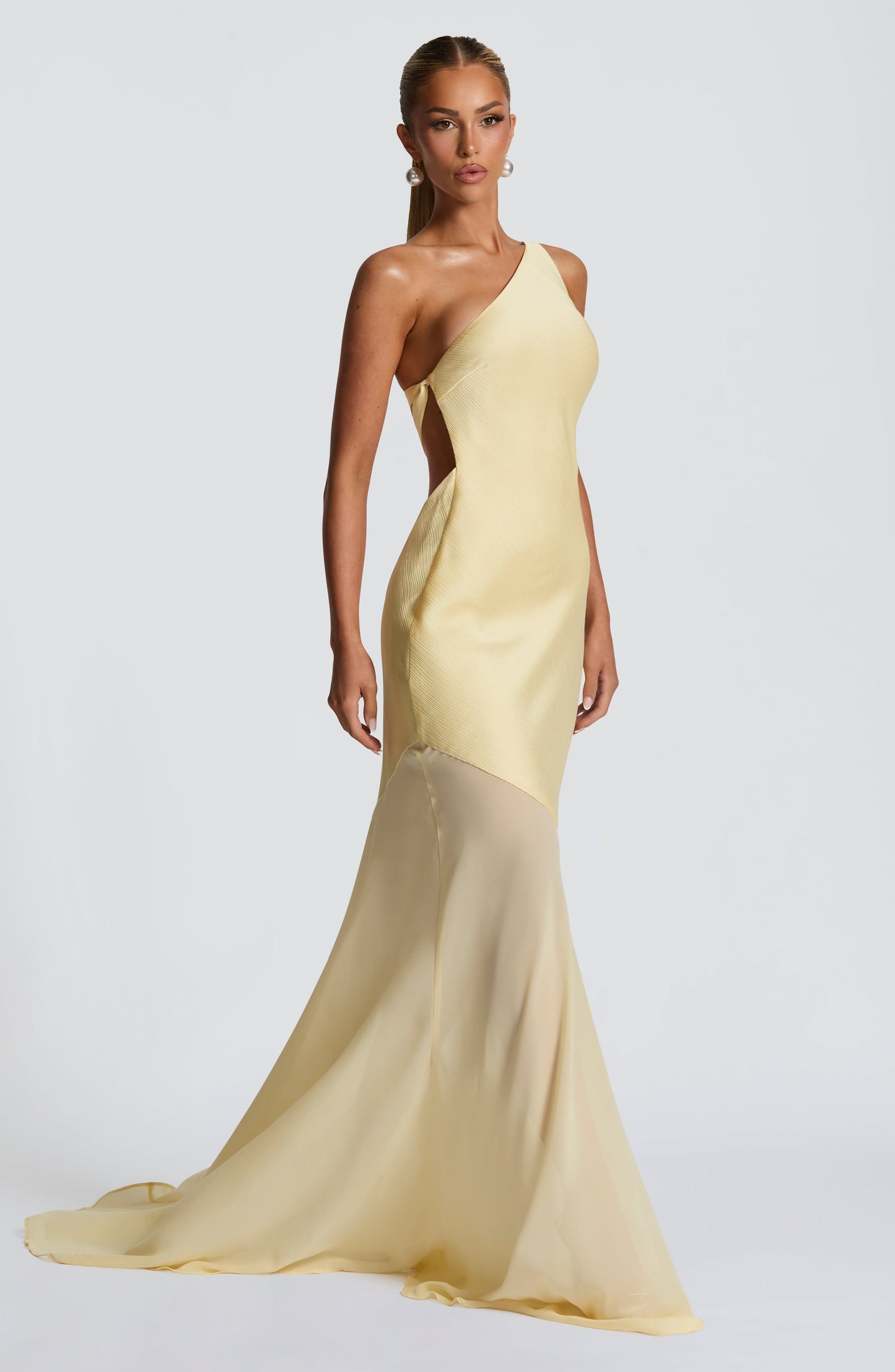 Vionna – One-Shoulder Mesh Gown