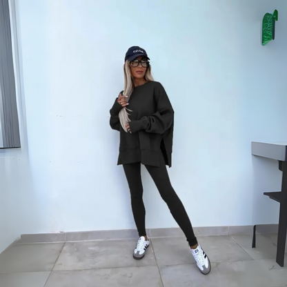 Alessia – Casual Long Sleeve Sweatshirt and Pants Set