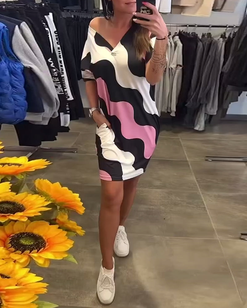 Thessaly – Wave Print V-Neck Dress
