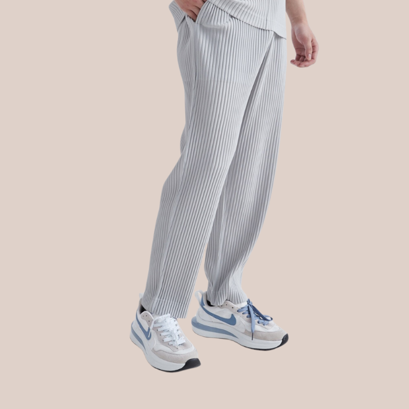 EVAN | Light Pleated Trousers