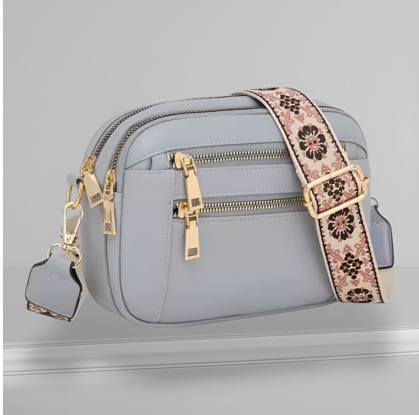 Ariel - Elegant Handbag