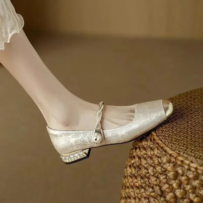 Cilia | Modern Comfort Shoes for Everyday Wear
