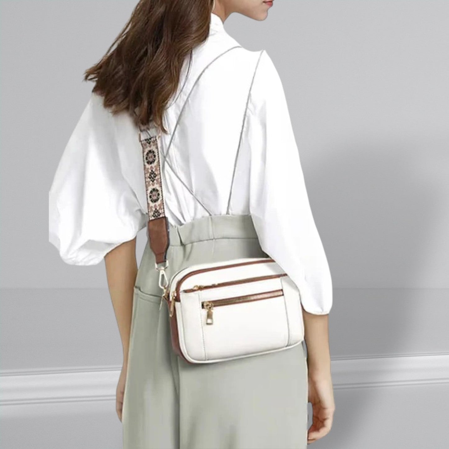 Ariel - Elegant Handbag