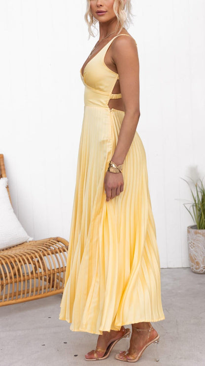 Heidi - Pleated Maxi Dress with V-Neck