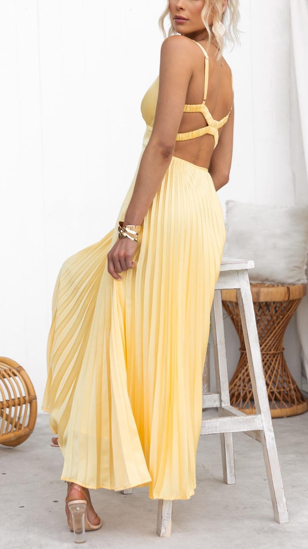 Heidi - Pleated Maxi Dress with V-Neck