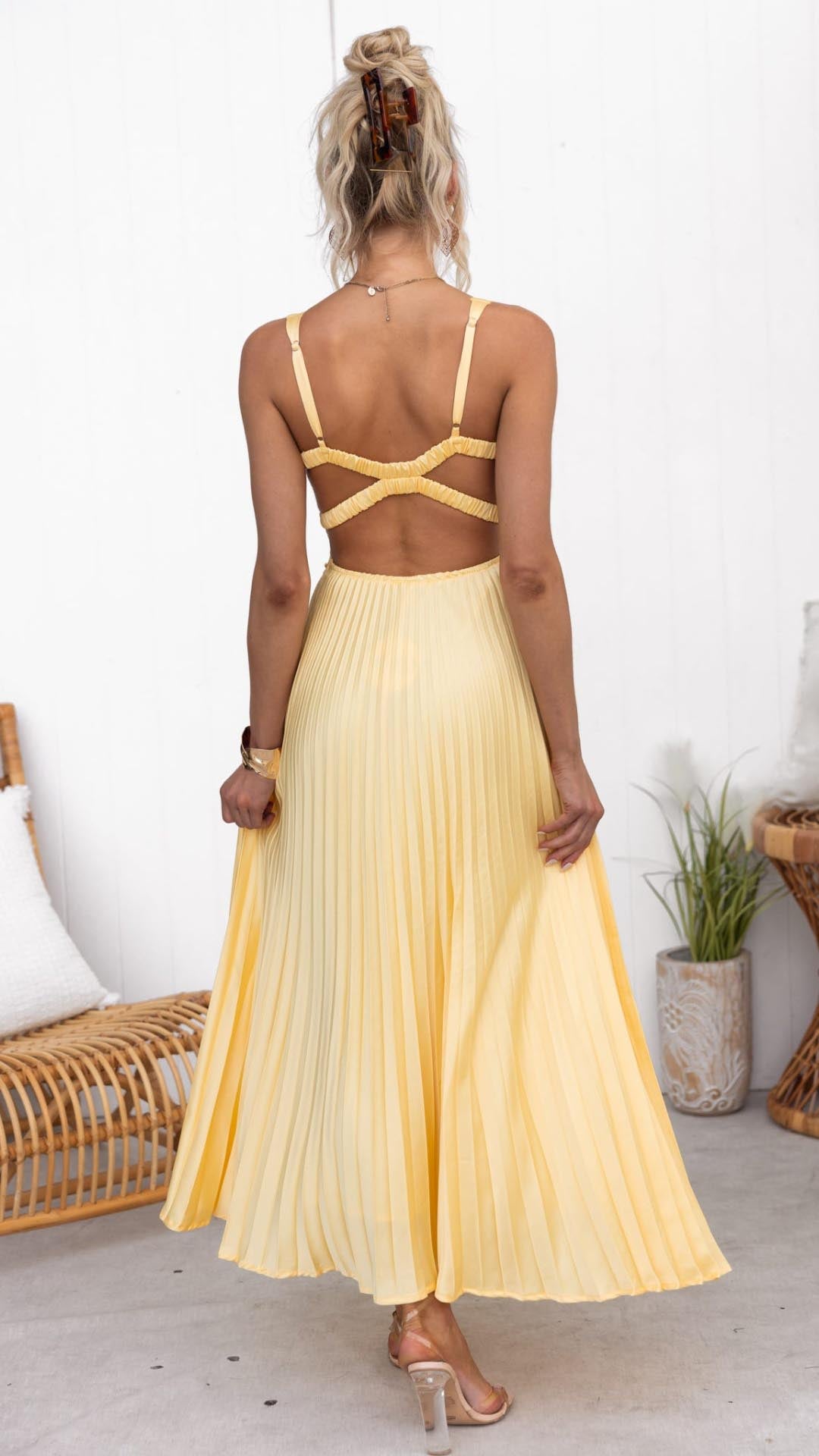 Heidi - Pleated Maxi Dress with V-Neck