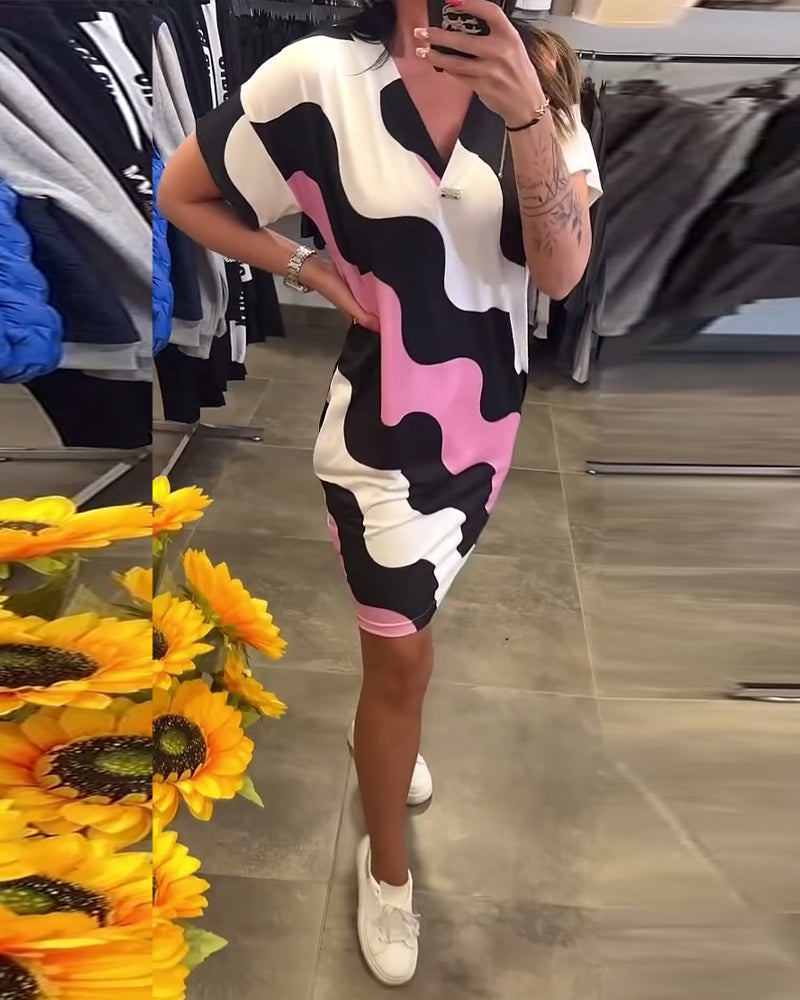 Thessaly – Wave Print V-Neck Dress