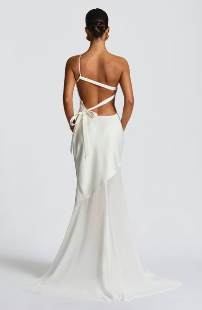 Vionna – One-Shoulder Mesh Gown