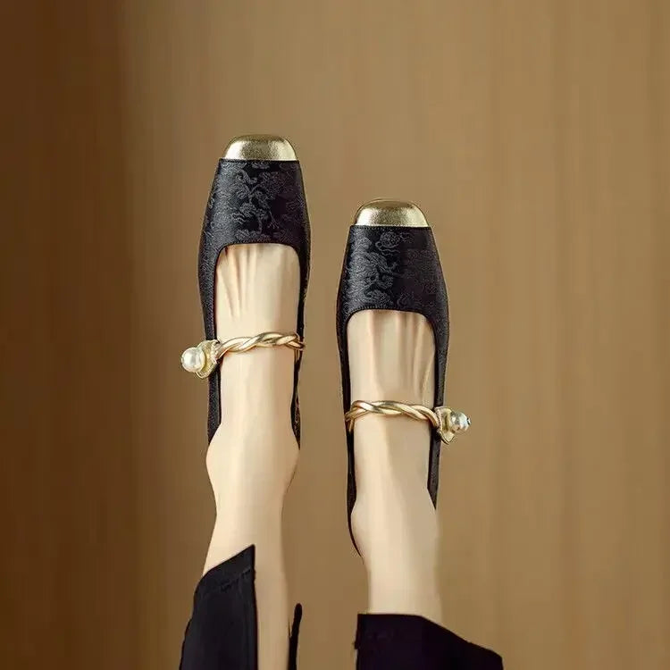 Cilia | Modern Comfort Shoes for Everyday Wear